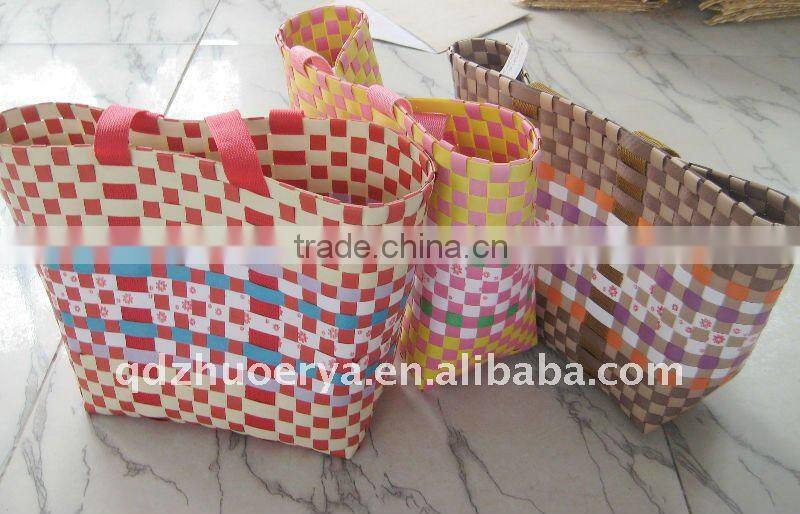 straw basket with handles