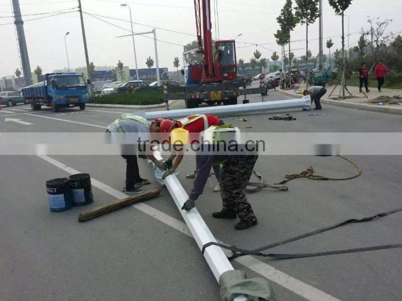 new type single arm 6m high street light pole