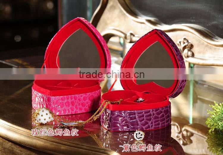 heart shaped faux leather Jewelry organizer storage box-rosy Crocodile grain