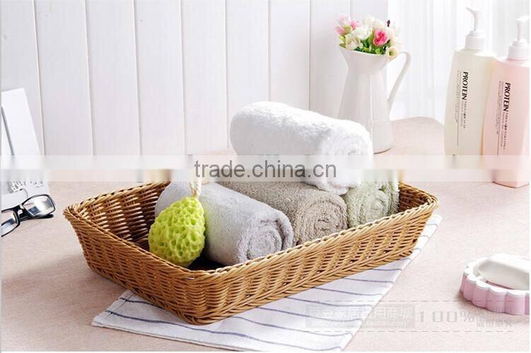 Woven bread basket / Plastic food basket