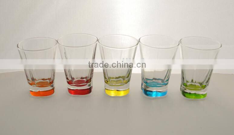 SGS inspection wholesale bottom colored wine shot glass
