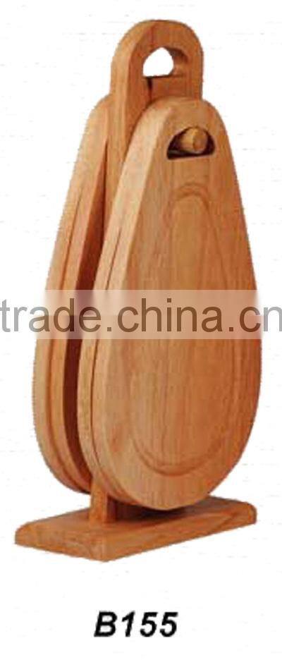 Rubber Wood 1 stand with 4 cutting boards