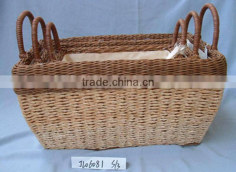 seagrass basket with fabric lined,for fruit,bread,as a housing storage.