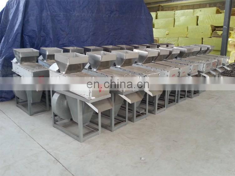Dry way peanut skin peeling machine / peanut peeler machine for roasted peanut
