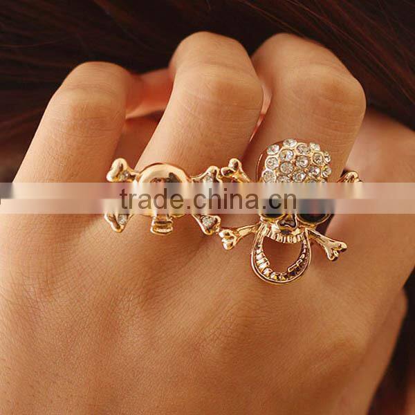 New Design Fashion Hot Selling Skull Two Finger Crystal Rings For Ladies