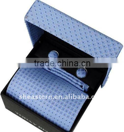 2011 exquisite tie box