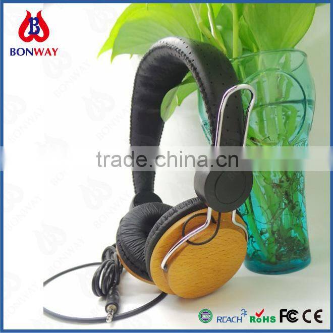 Newest design ergonomic structure wood headphones for girls