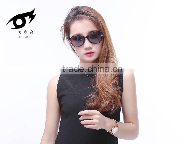 Fashionable sunglasses,glasses frame with diamond