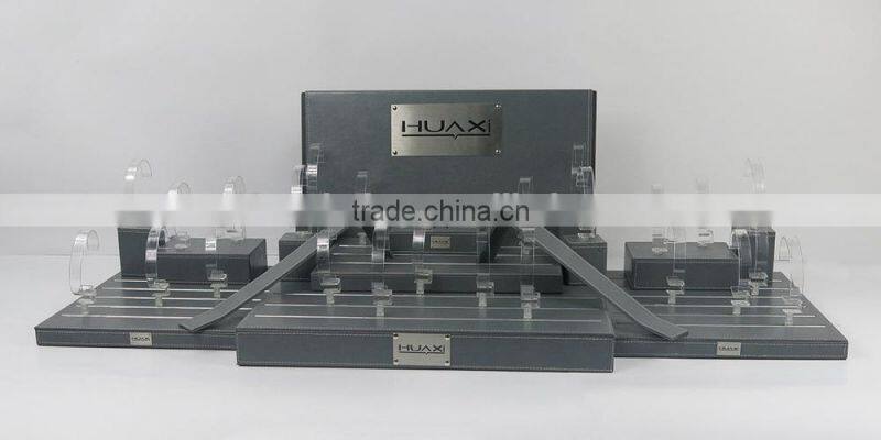 Modern Style Wood Watch Display Vertical Watch Display PU Leather Watch Showcase