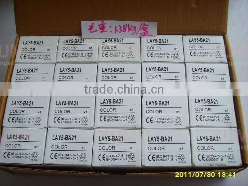 Push button switch LAY5-BA21