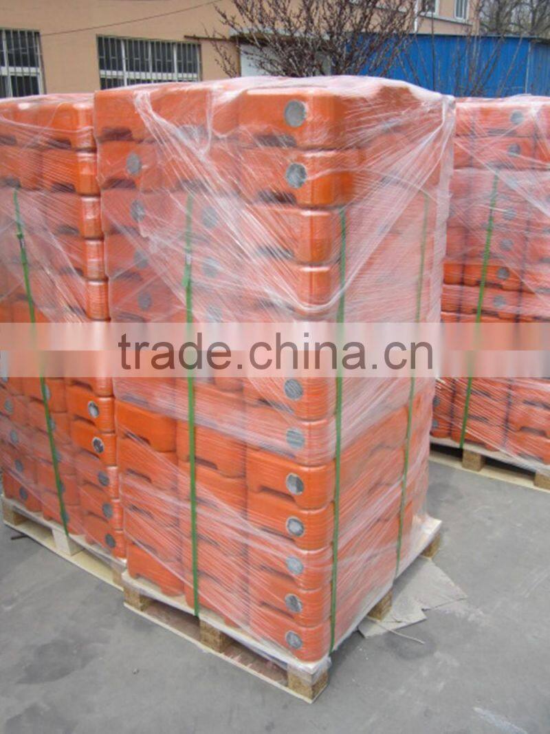 2016 the best selling Orange HDPE outdoor fencing feet/foot/base