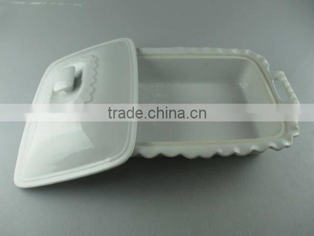 Stocklot large white ceramic cookware ,soup tureen with lid