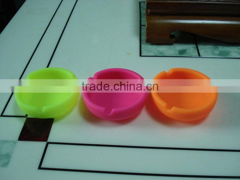 heat resistant square shape silicone ashtray