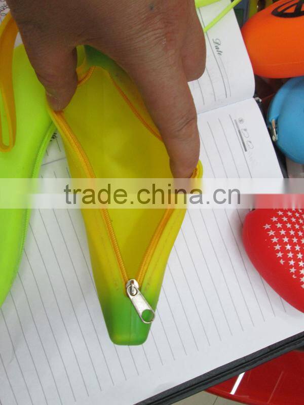 artificial banana bag as fruit shop giveaways