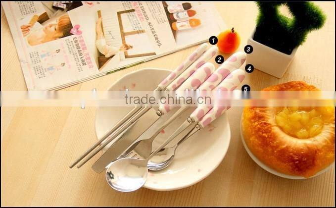 2015 hot sell food grade plastic handle stailess steel spoon supplier in China,food grade plastic kitchen supplier