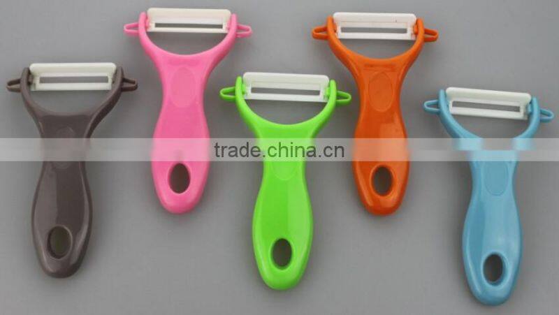Fruit and Vegetables Tools of ceramic peeler