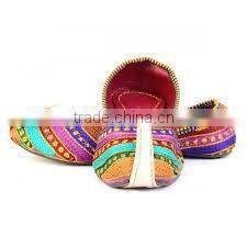 New Rajasthani Style Juties & Mojari