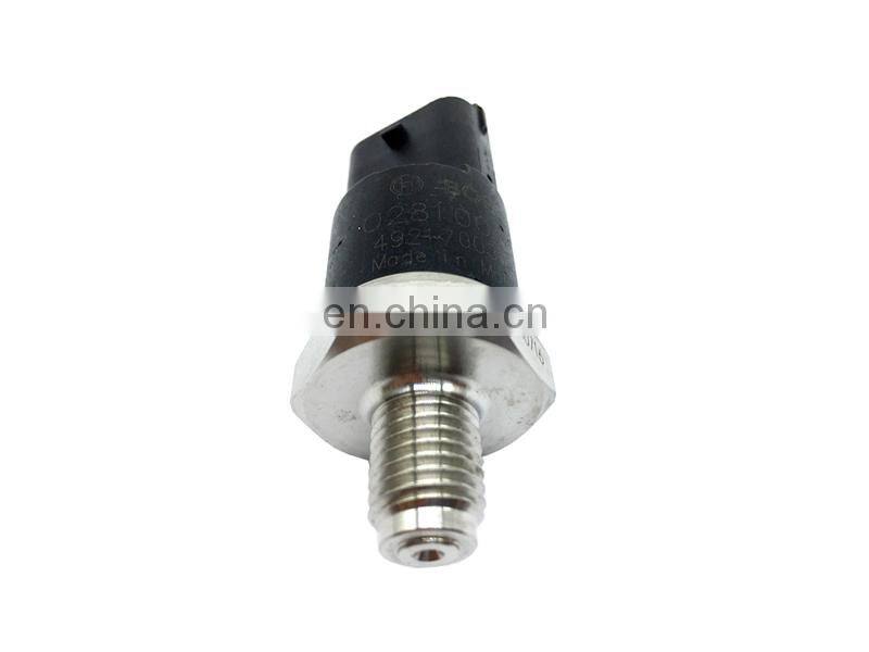 FUEL RAIL HIGH PRESSURE SENSOR FOR HYUN-DAI H-1 STAREX KI-A SORENTO 2.5 CRDI BM-W 3.0 D OEM 0281002405
