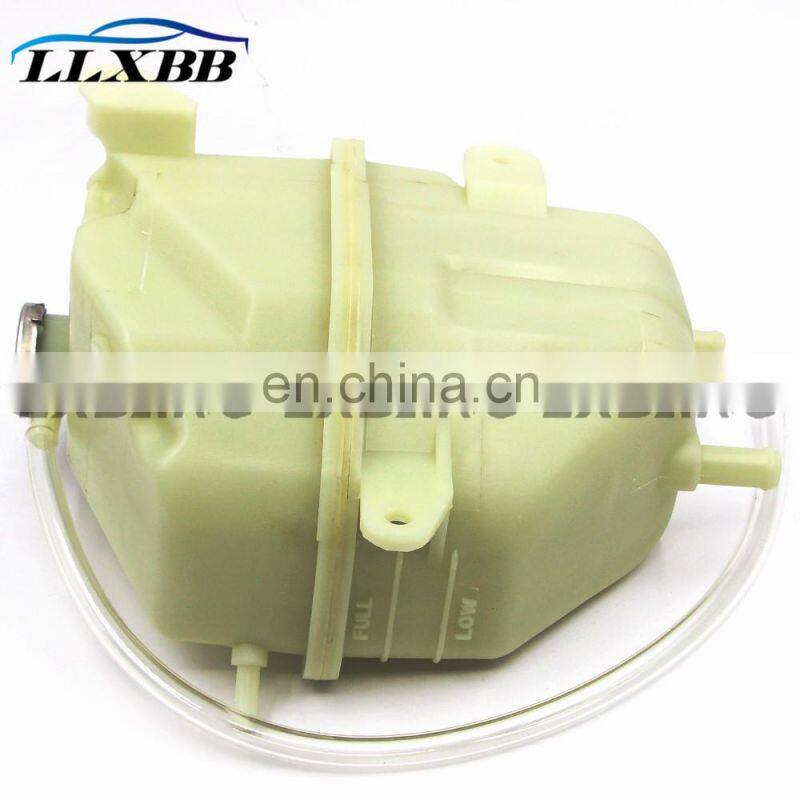 Original RADIATOR HEADER EXPANSION OVERFLOW TANK MB924891 for MITSUBISHI DELICA L400 GEAR EXPANSION TANK 2.8 -3.0 FREEPOST