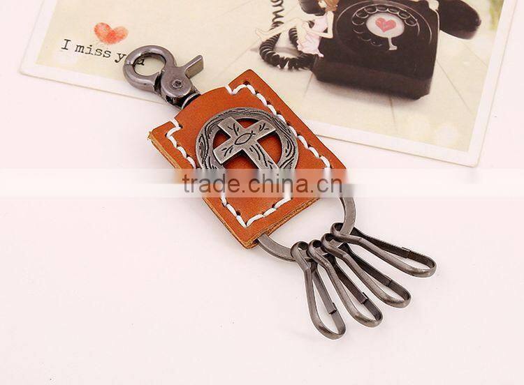2015 Yiwu Factory Direct Sale Punk Shaped New Design Keychain with Metal Pendant