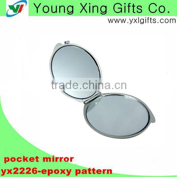 Elegant shape metal compact mirror