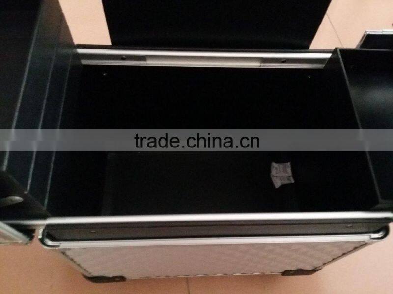 trolley vanity beauty box with 360 degree wheels