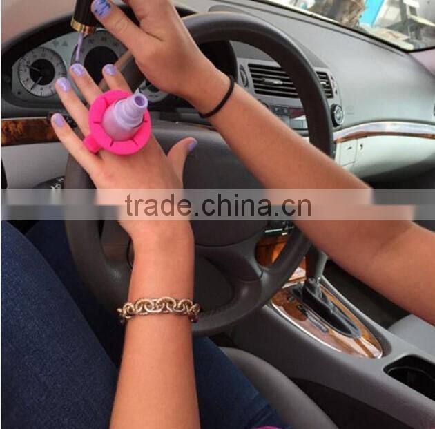 Wholesale Fashion Shape customized logo diamond silicone finger wearable nail polish bottle holder
