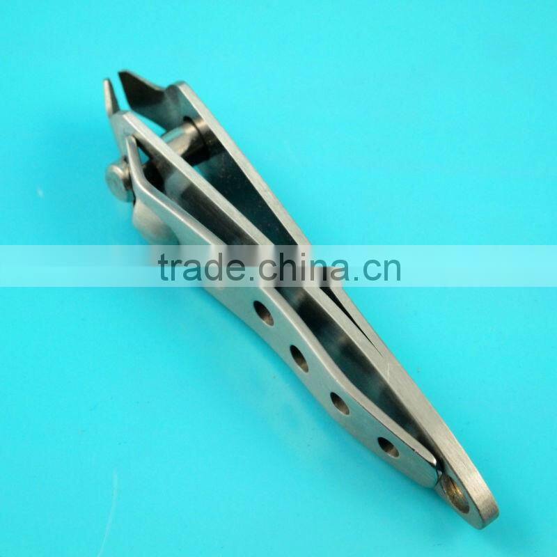 Slanted blade stainless steel novelty nail clipper
