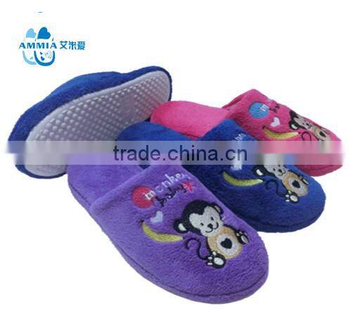 OEM ladY winter home indoor slippers Customized terry slippers winter high quality warm TPR slippers with cheap price