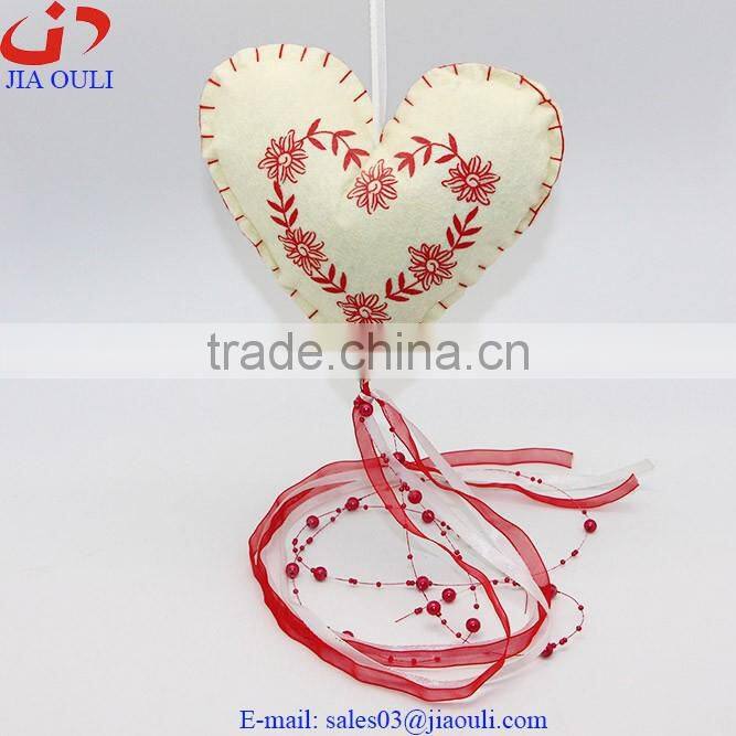 Promotional home decoration white ceramic heart