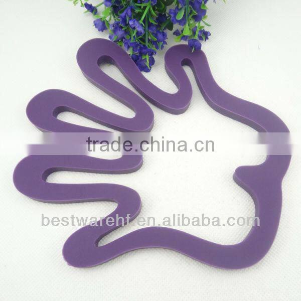 silicone kithchen goods red hand plam shape cup mat .coffee cup mats