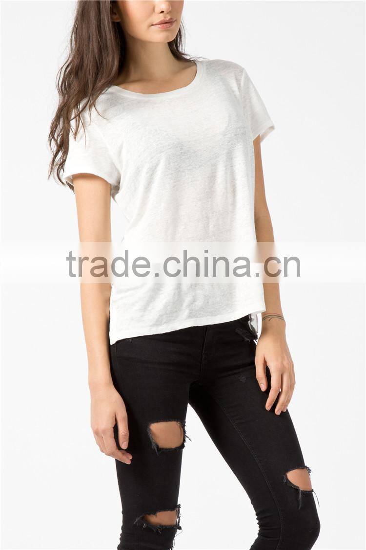 Embossed logo t-shirt plain white round neck t-shirt