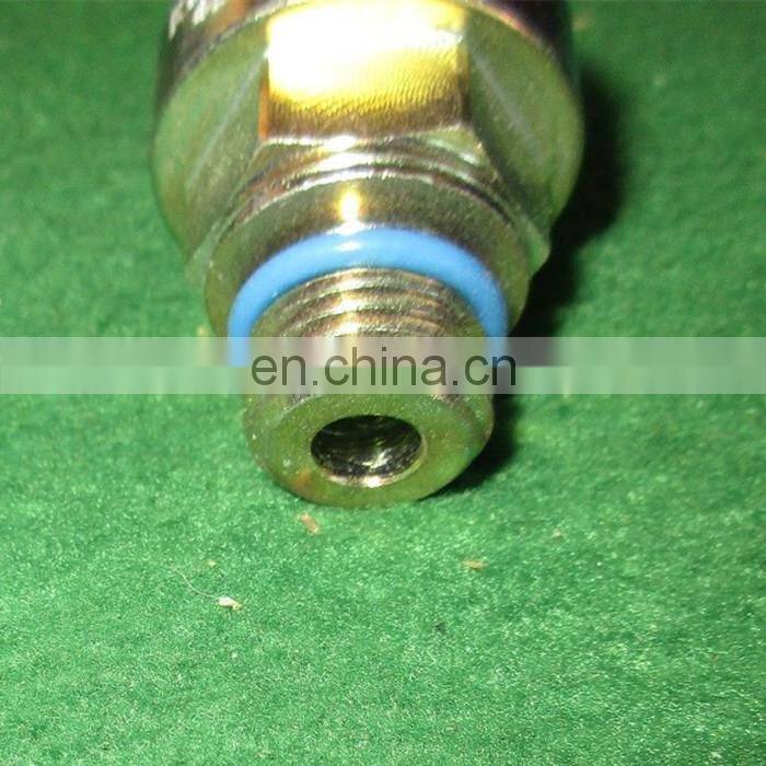 JD Tractor Trans or Filter Pressure Sensor RE154966