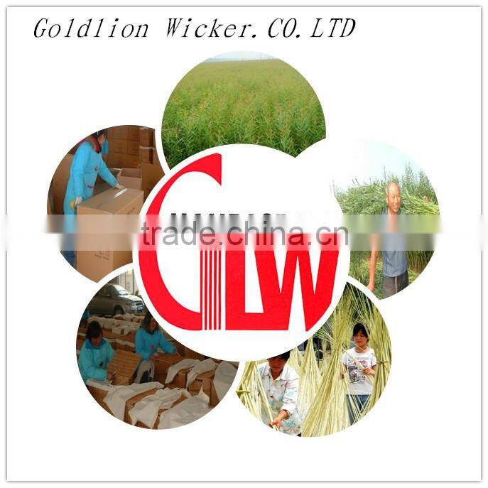 strong baskets made of maize(in dark color) with metal ear handles