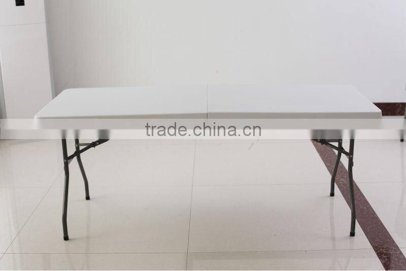 CLUB FOLDING TABLE