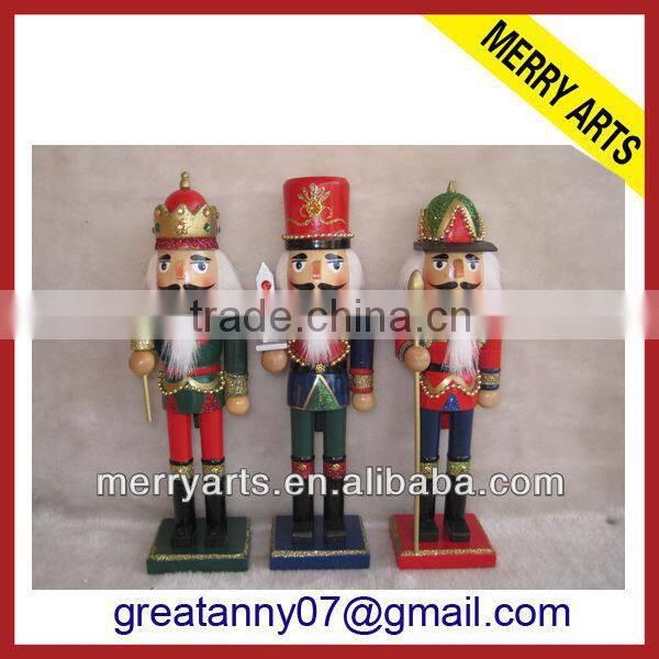 yiwu factory cheap wooden figurine nutcracker costumes wholesale wood christmas nutcracker