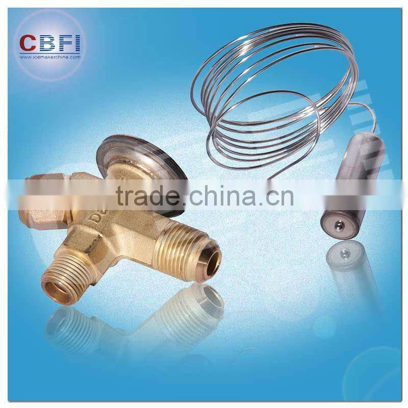 Electric containerized block ice maker for African areas