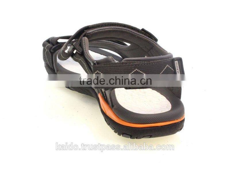 High quality leather shipper sandal for men flat heel and modest style