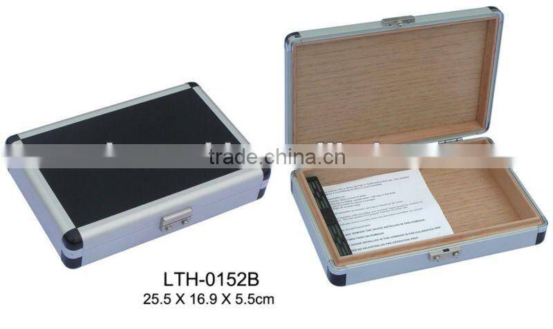 Travel cigar case aluminum cigar case inside with Mahogany wood Cigar Humidor