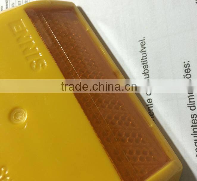 cat eye reflectors raised reflective pavement marker