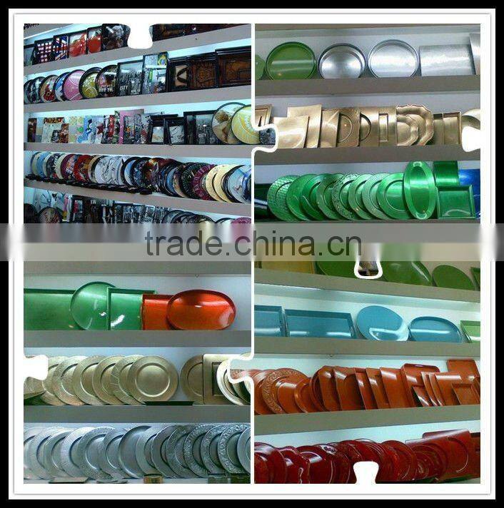 Oval plastic tray
