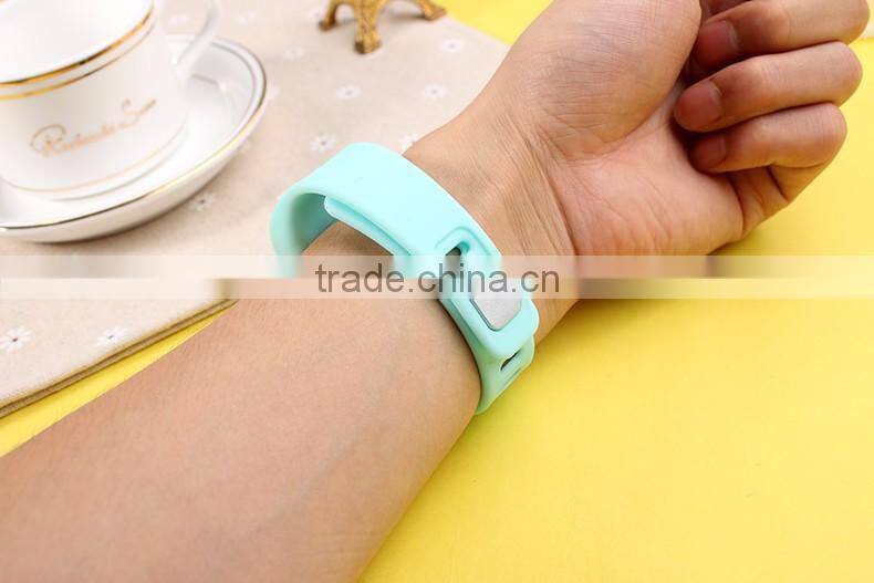 New arrival fashion style fitness tracker bracelet wrist watch pedometer