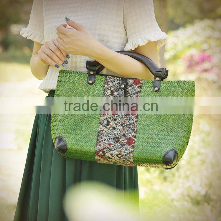 Hot selling cheap thailand straw bag green handmade beach bag