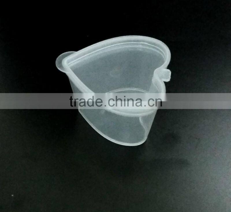 Plastic heart-shaped sauce container 1.5oz