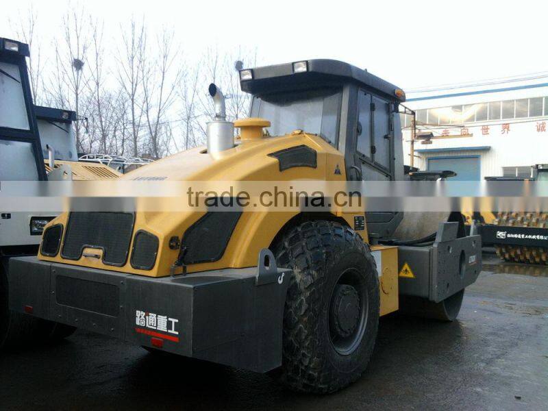 Lutong LT620S 20 Ton Road Roller Mechanical Drive Single Drum Vibratory Roller price