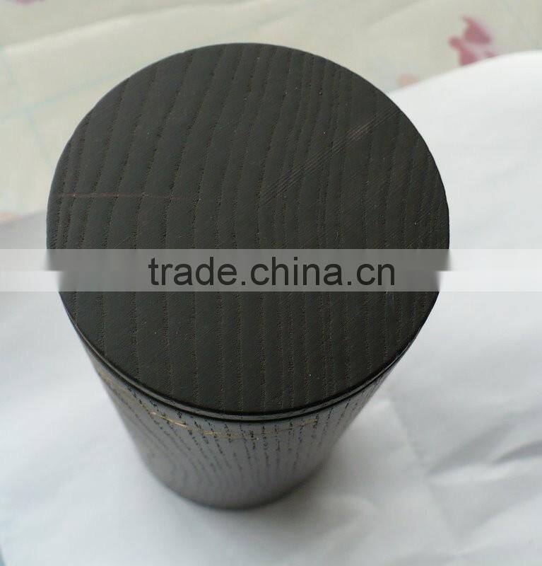 Round Wooden bucket with lid