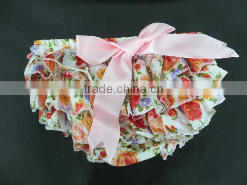 Wholesale baby Christmas clothing Beautiful baby girl bloomers Ruffle baby bloomers baby cotton bloomers