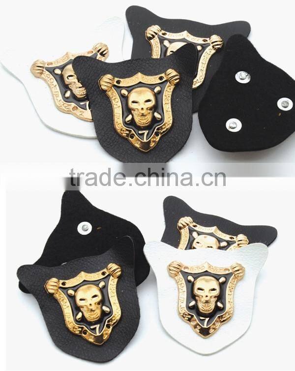 Black/white PU sew on leather label patches metal alloy skull badges cloth labels for jeans jacket PLB-019