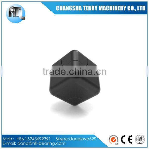 2017 new plastic magic cube spinner