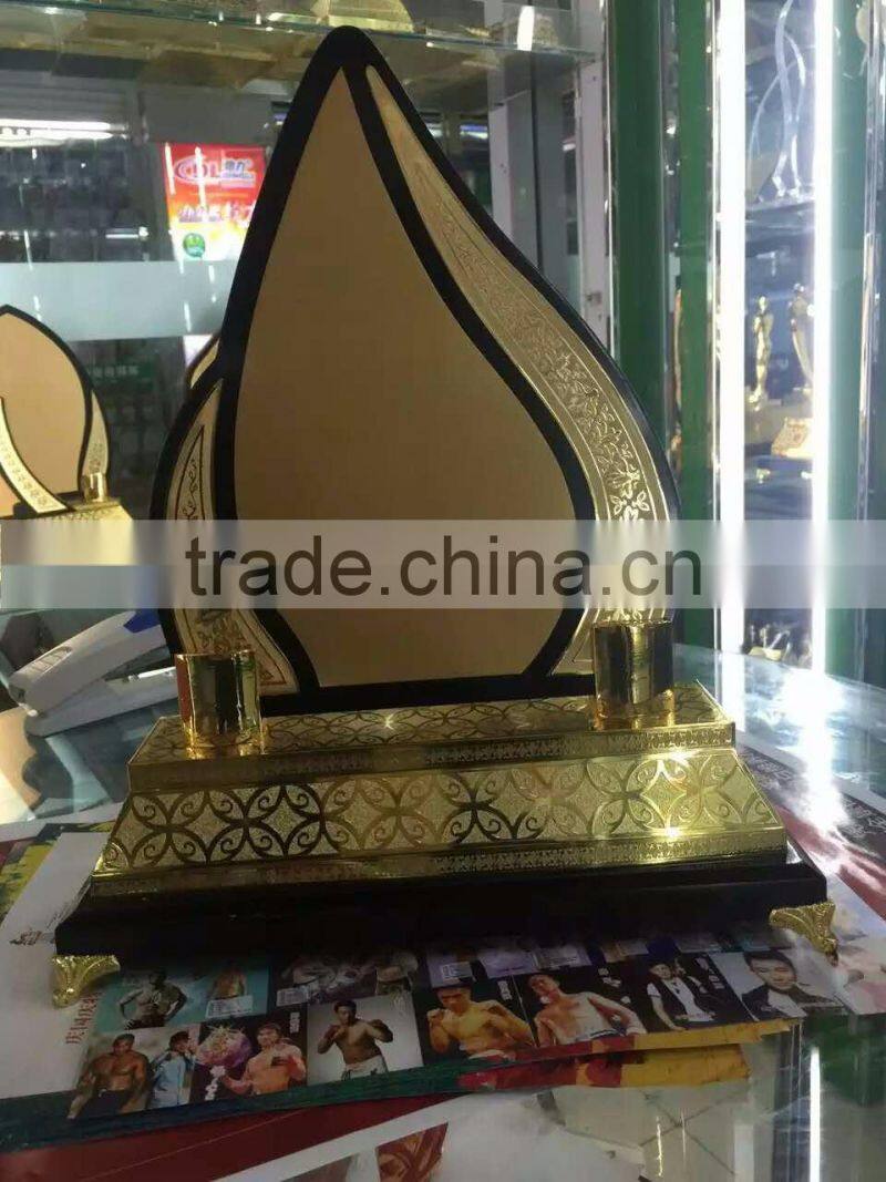 wooden plaque/award/trophy Saudi Arabia market